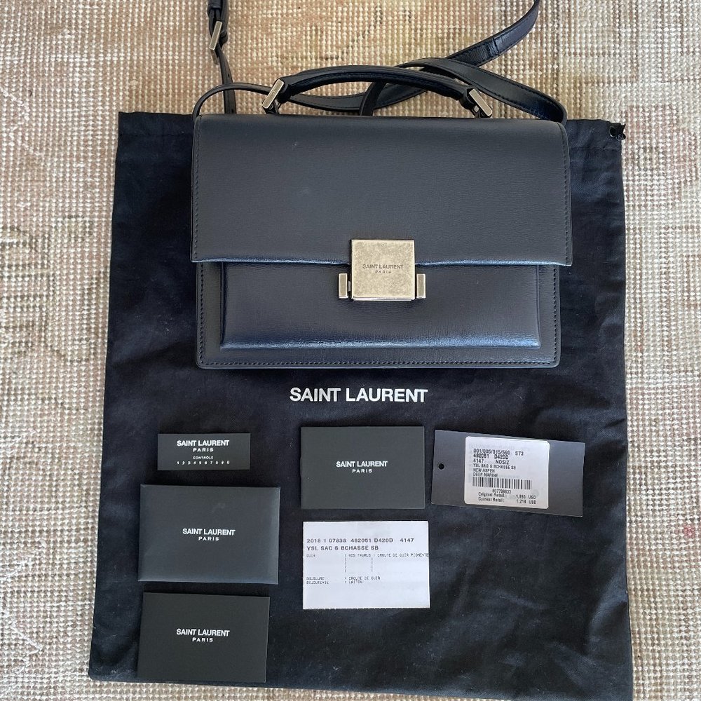 Yves Saint Laurent medium Bellechasse crossbody / Deep Marine YSL PLB482051-1217